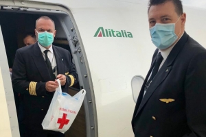 La staffetta di solidarietà per trasportare un farmaco da Milano fino in Sicilia